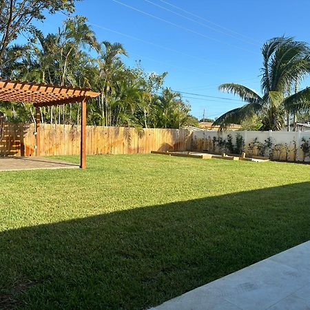 House In Dania Beach Luaran gambar